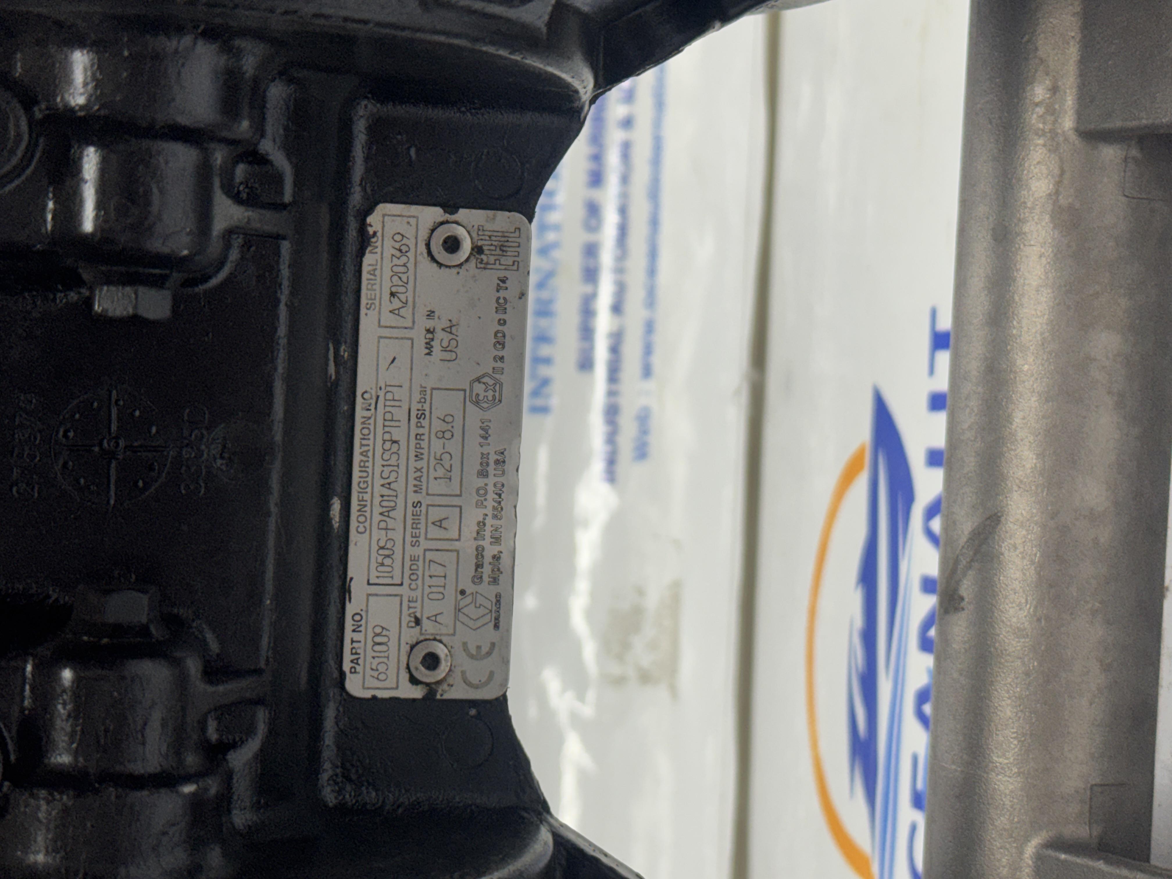 GRACO HUSKY 1050 STAINLESS STEEL SS 1