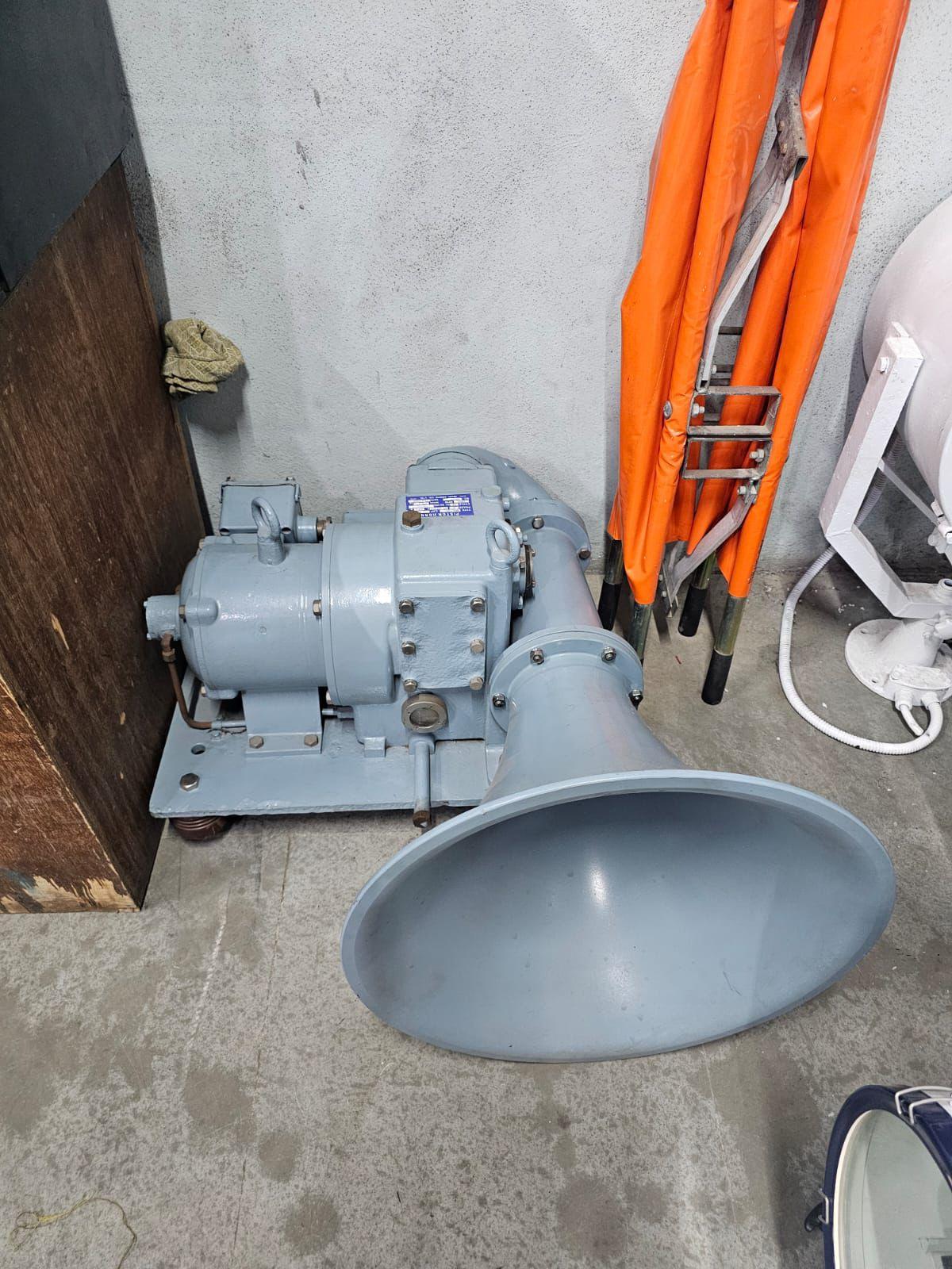 IBUKI KOGYO  PISTON HORN MH550