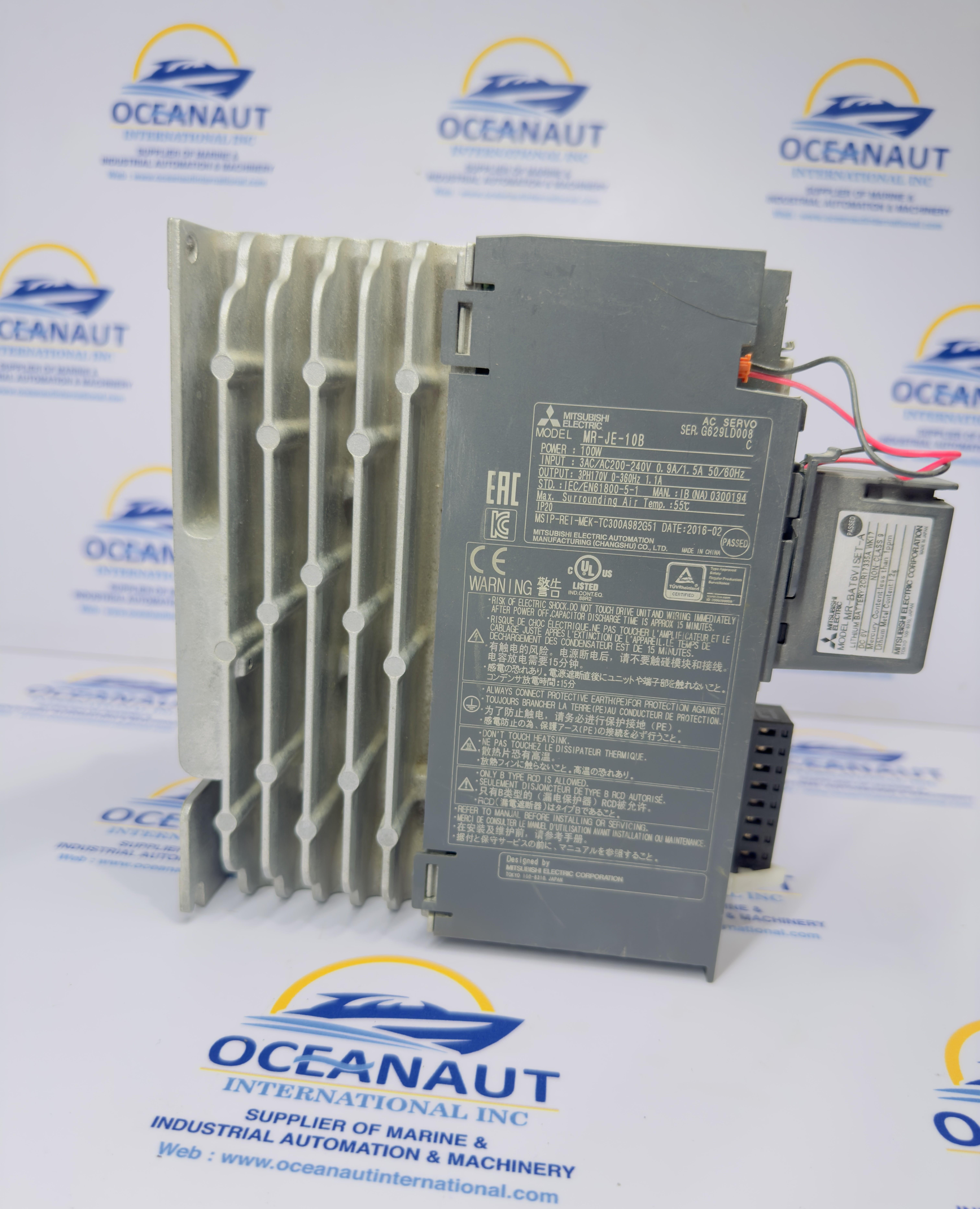 Mitsubishi MR-JE-10B Servo Drive, 3 - Phase